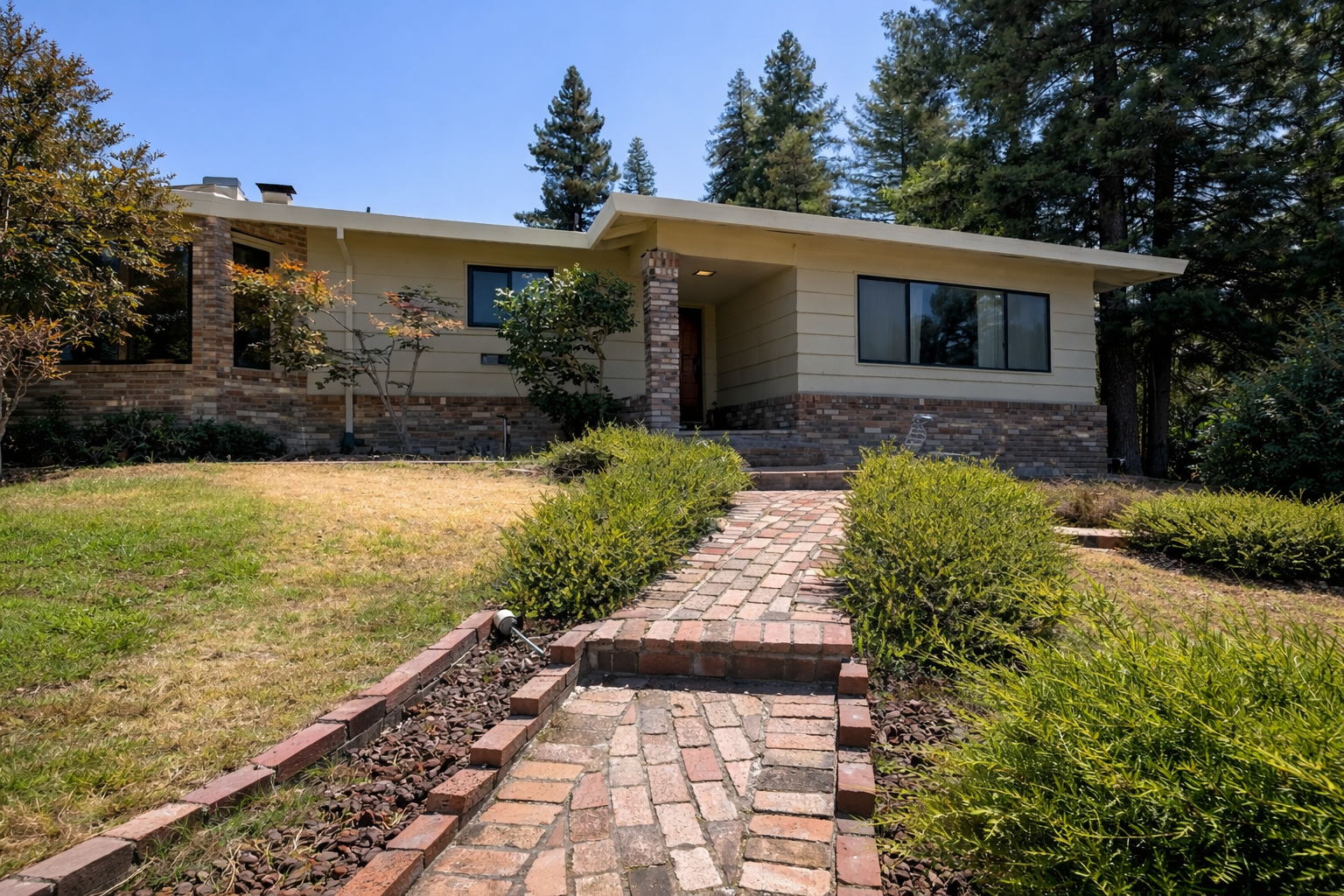 House exterior suitable for an instant cash home offer